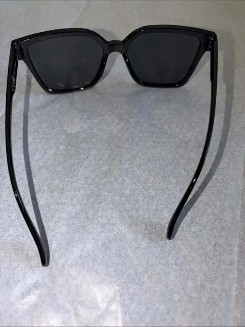 Men's Black Square Sunglasses - Classic Polarized Shades